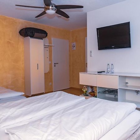 Eisberg Hotel Rust Gastehaus Экстерьер фото